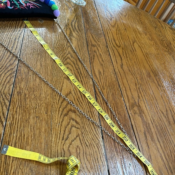 Black velour shoulder bag, chain strap, embroidered and pompom details. - Picture 7 of 12